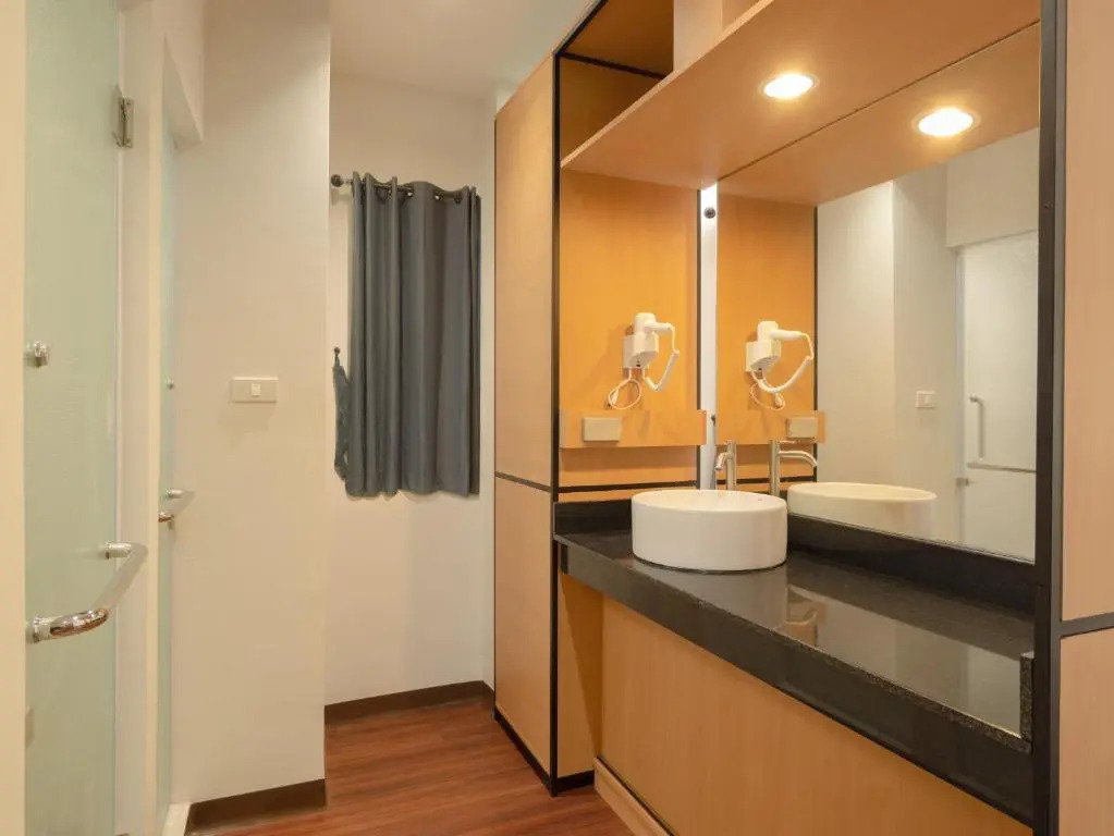 Photo - Watergate City