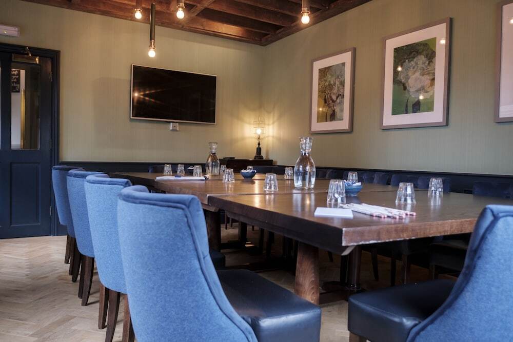 Photo - The Drayton Court Hotel