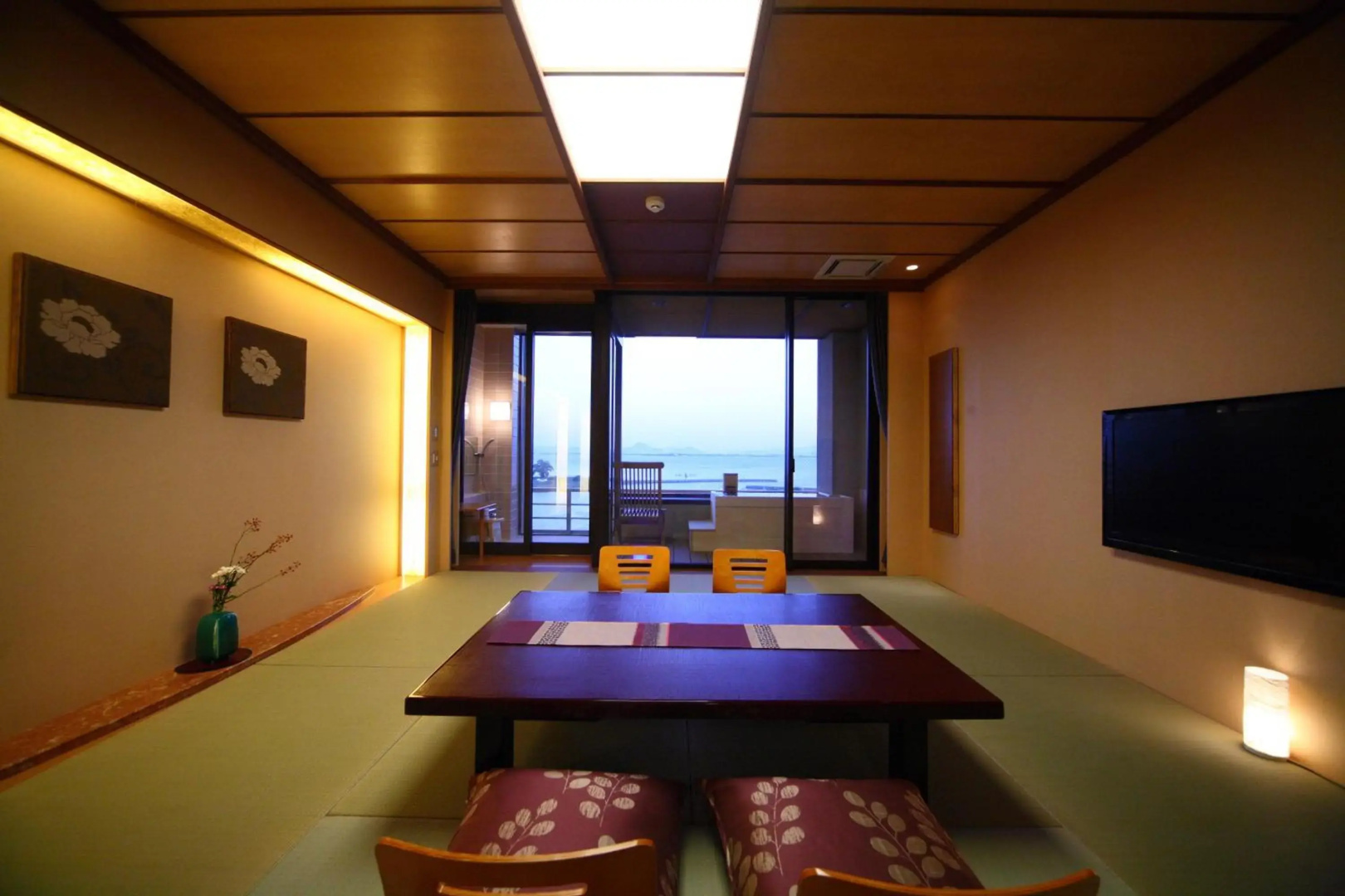 Photo - Biwako Ryokusuitei