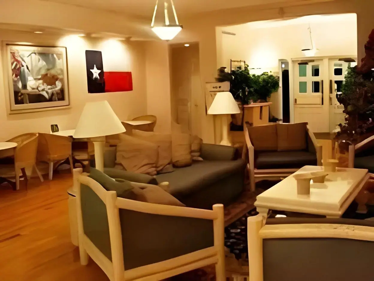 Photo - America's Inn Houston/Stafford /Sugarland