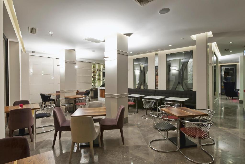 Photo - Four Points Flex by Sheraton Istanbul Taksim Square