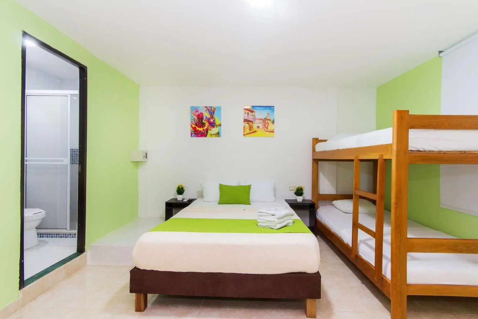 Photo - Hotel Avexi Suites By GEH Suites