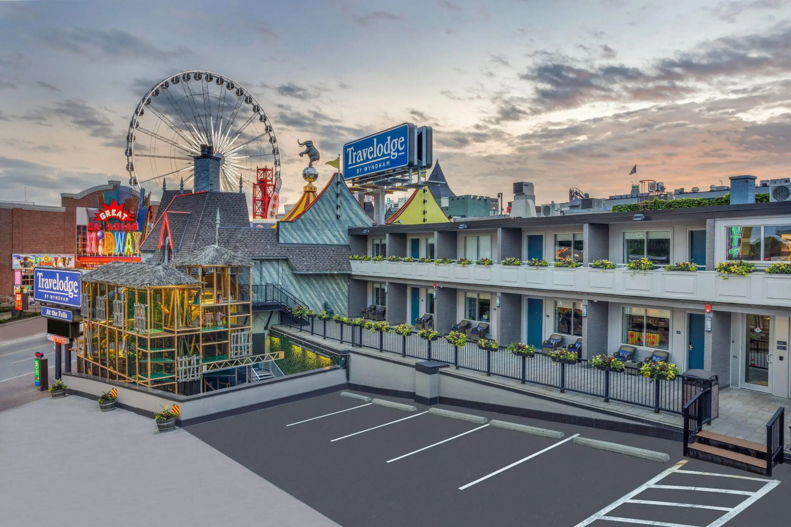 Foto - Travelodge by Wyndham Niagara Falls At the Falls