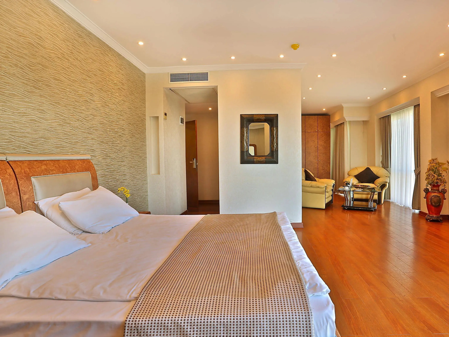 Photo - Grand Madrid Hotel