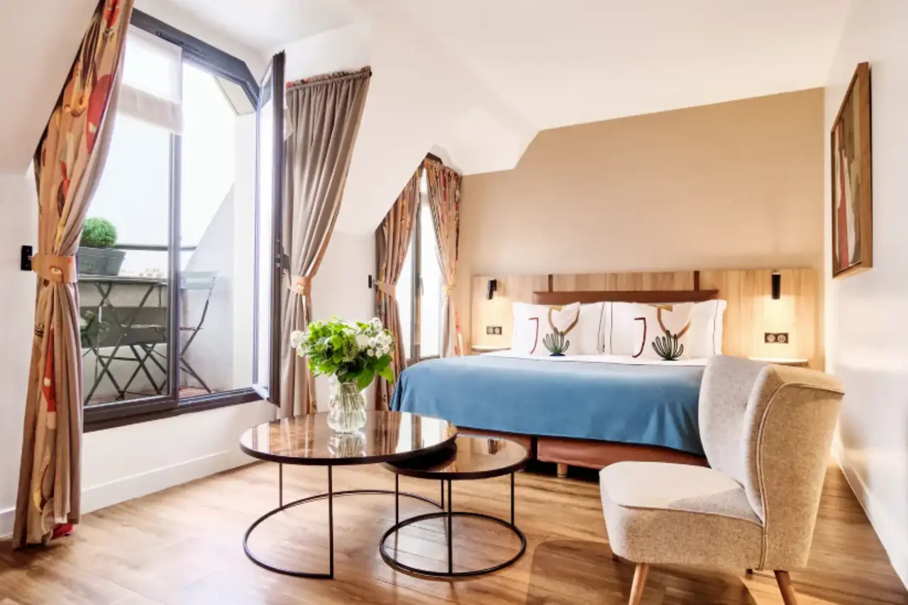 Photo - Plaza Tour Eiffel Hotel