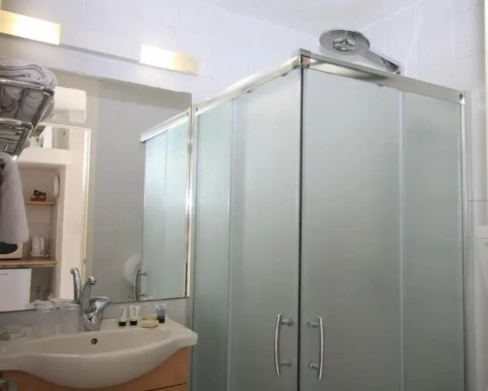 Photo - Neve Shalom Hotel