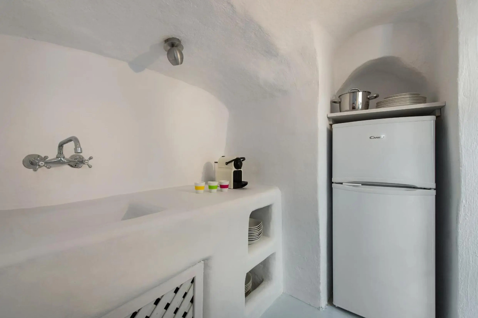 Photo - Artia Mansion