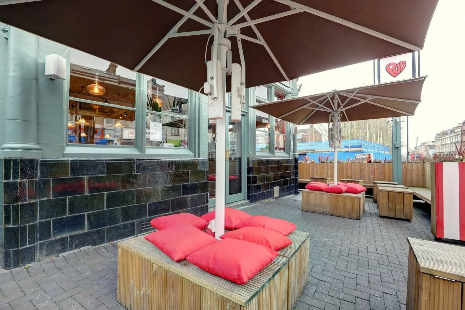 Foto - PubLove @ The Crown, Battersea