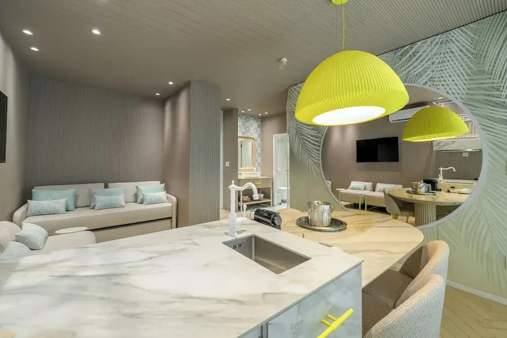 Photo - Trupial Hotel & Casino