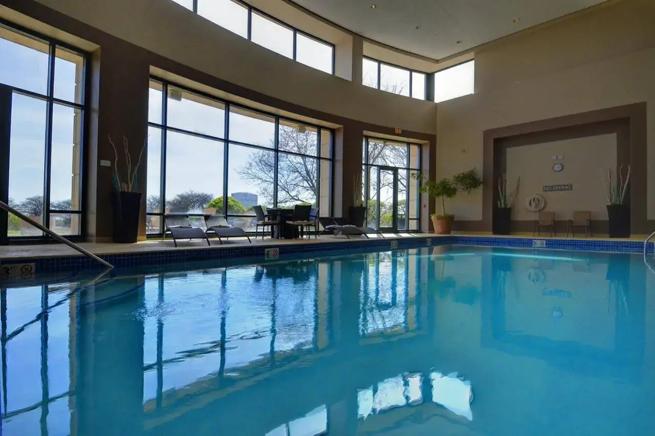 Photo - Renaissance Chicago Glenview Suites Hotel