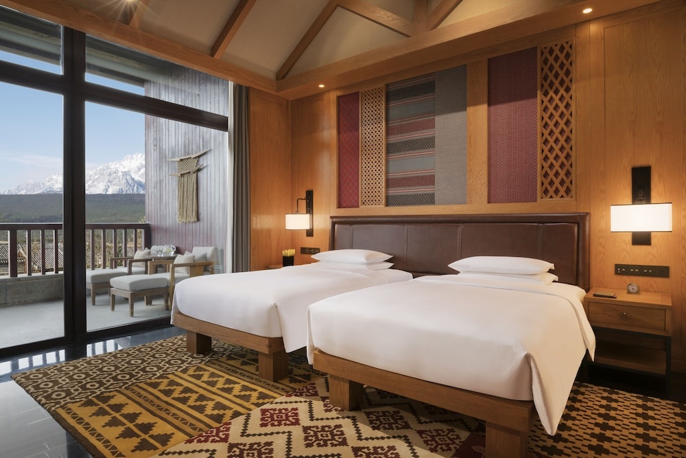 Jinmao Pureal Mountain Lijiang