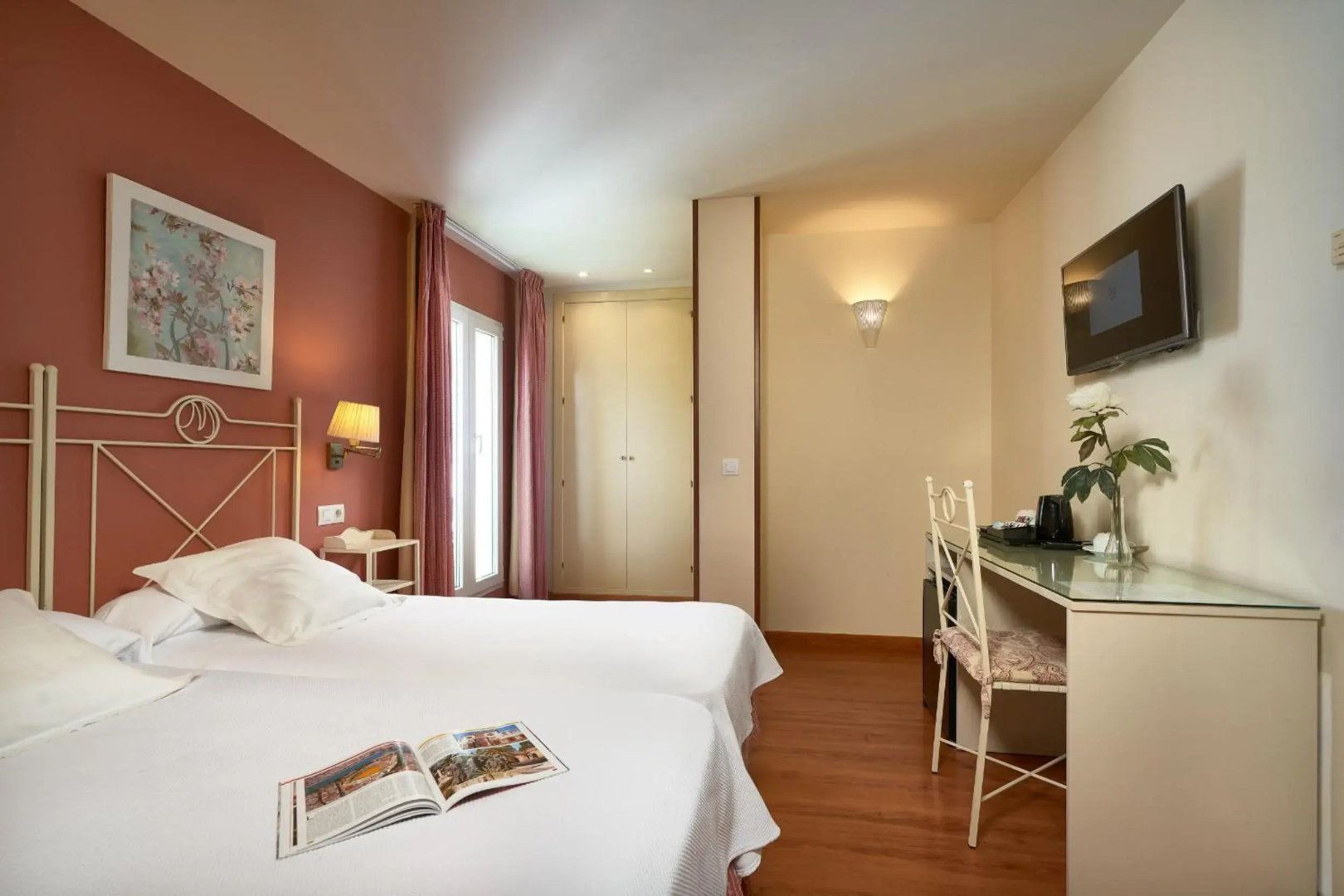 Photo - Hotel Murillo