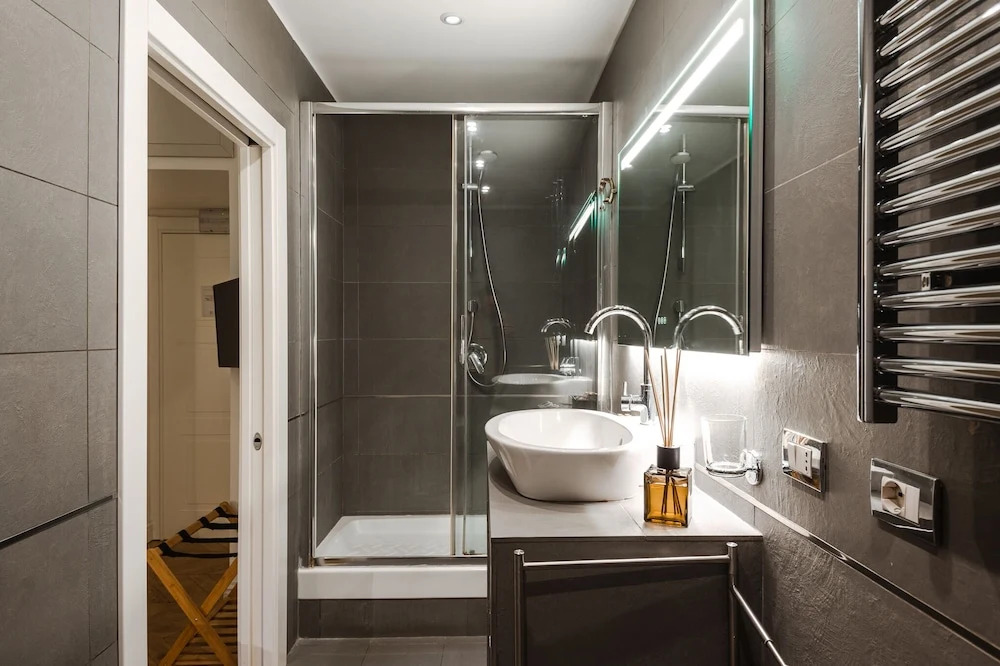 Photo - EBL Luxury Home