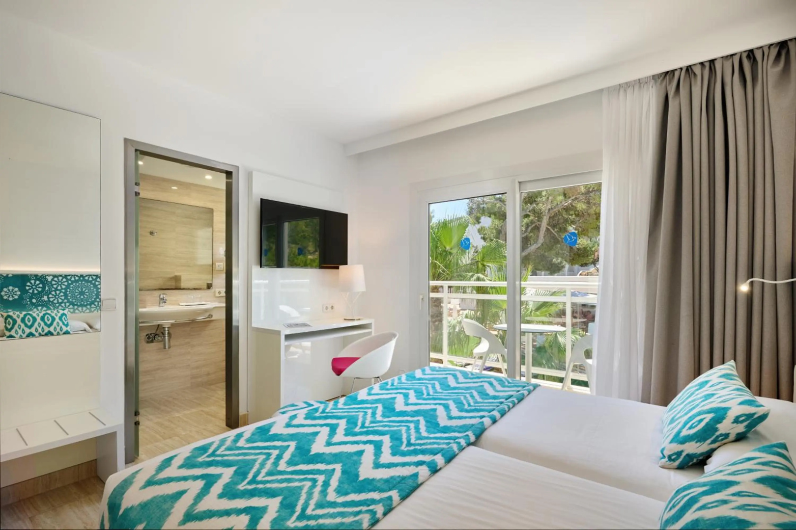 Photo - Grupotel Ibiza Beach Resort - Adults Only