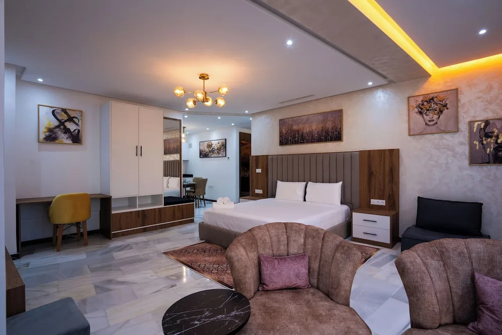 Immoka Suites