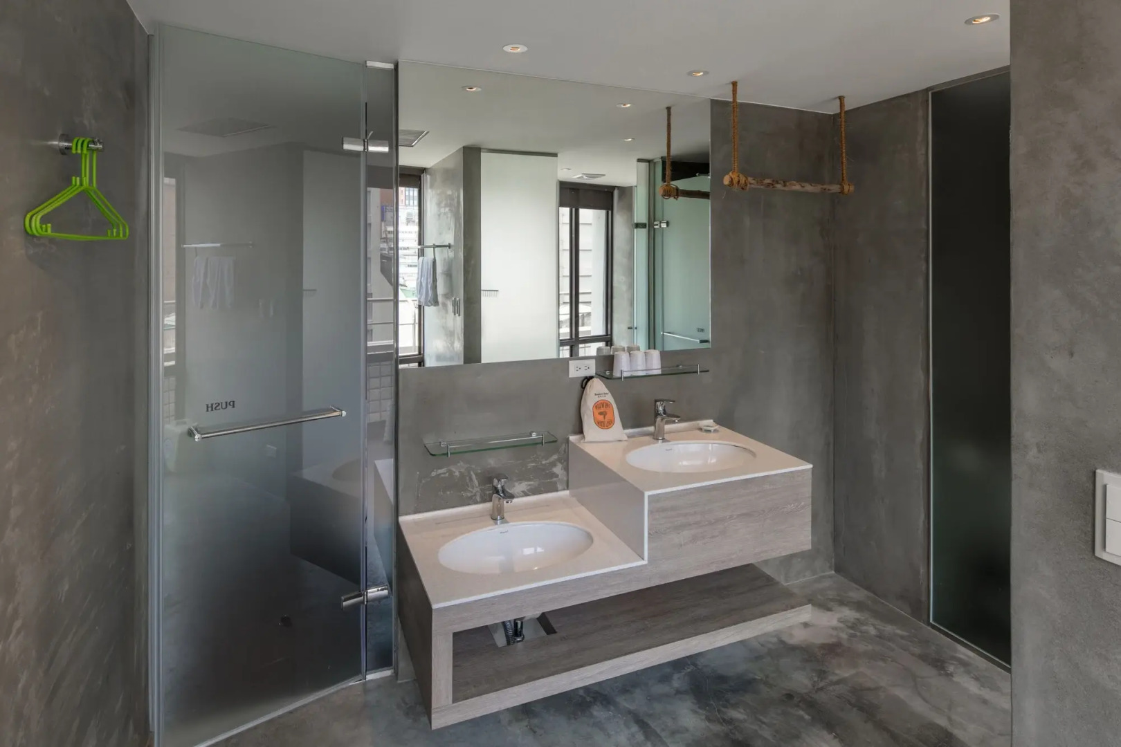 Photo - Roaders Hotel Zhonghua