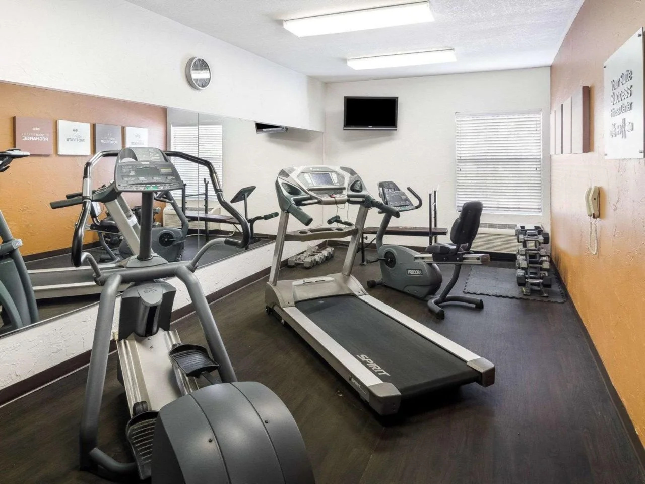 Photo - Quality Suites Irving-Las Colinas