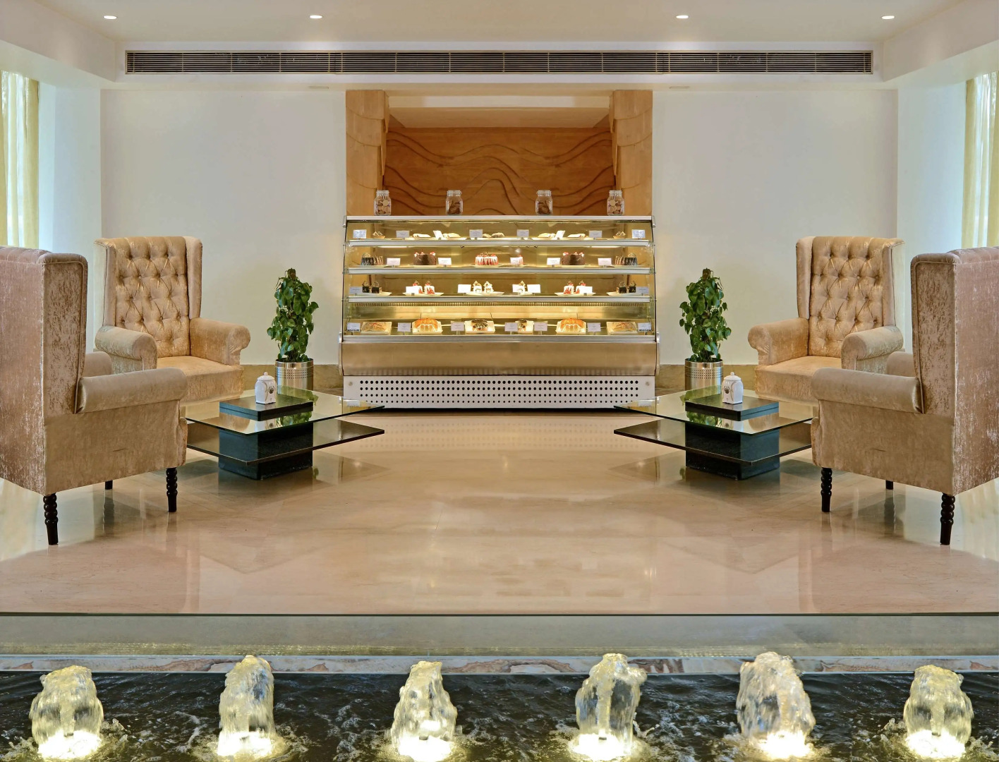 Photo - Taurus Sarovar Portico