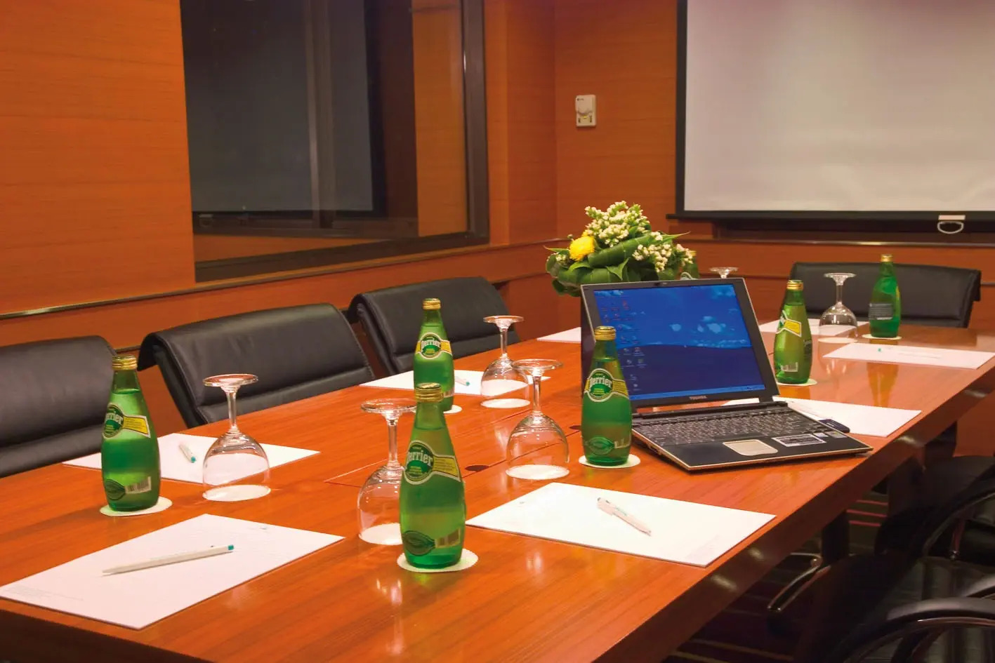 Photo - Radisson Hotel Chateau de Bangkok