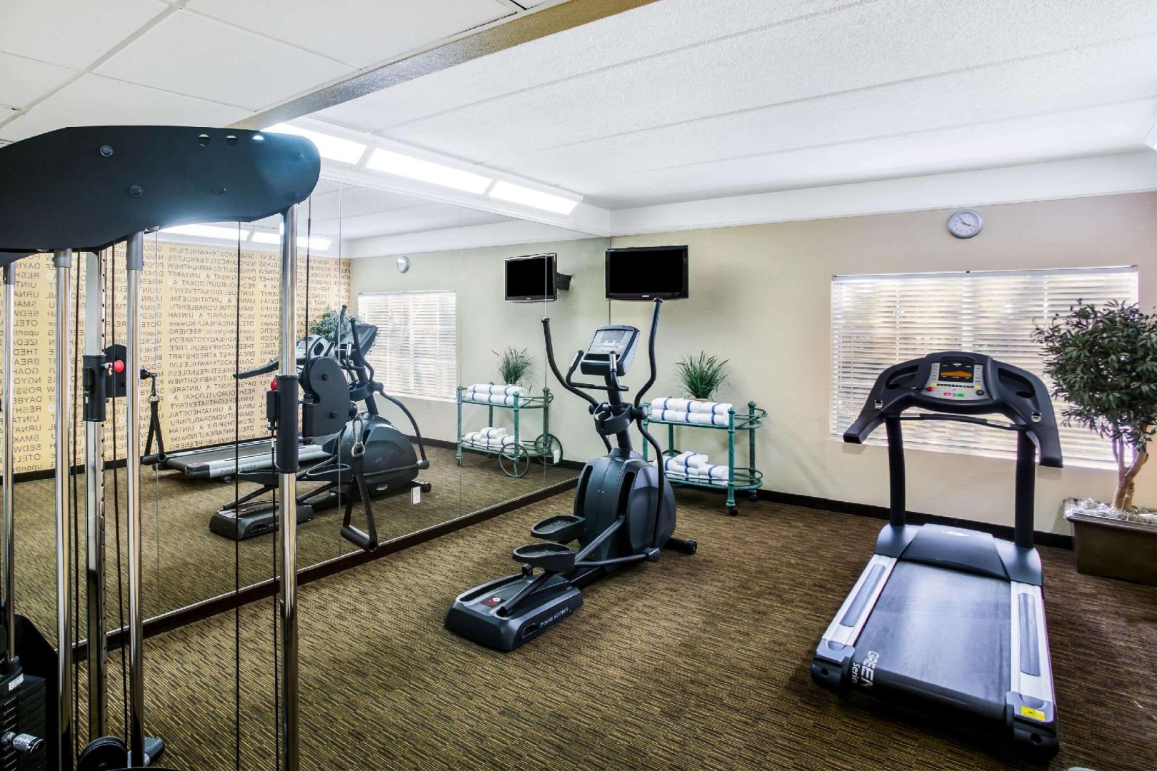 Photo - La Quinta Inn & Suites by Wyndham Austin Southwest