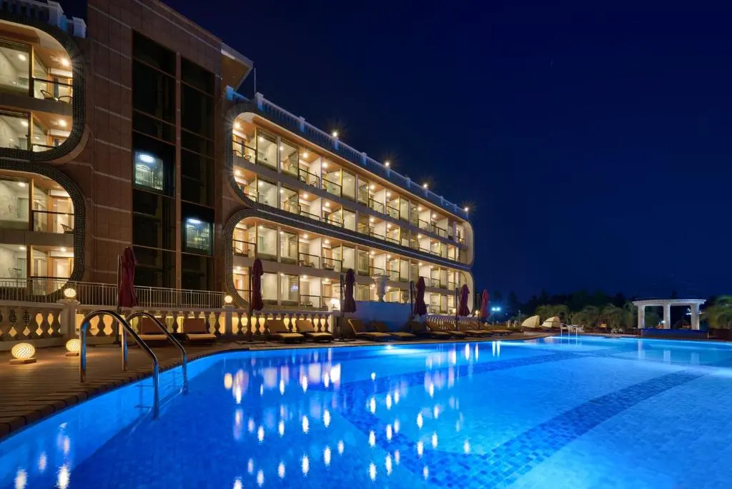 Photo - GoldOne Hotel & Suites