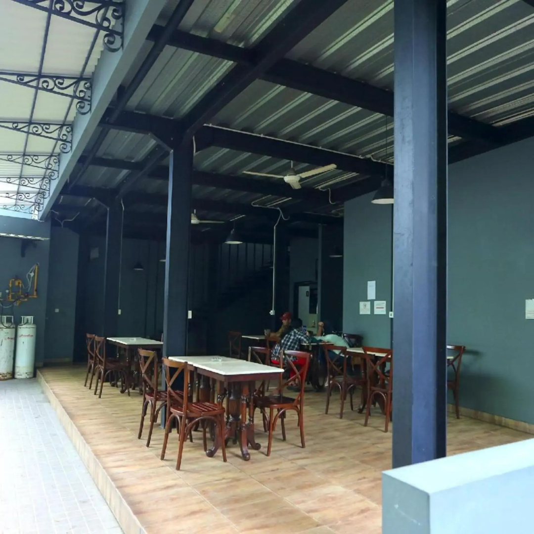 Foto - Super OYO Townhouse OAK Hotel Fiducia Pondok Gede