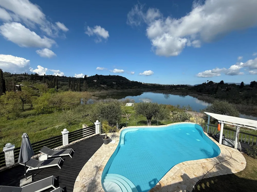 Foto - Private Villa and Pool With Lake Views and Sunset Terraces at The Grove
