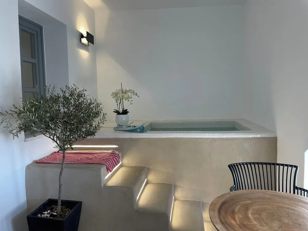 Photo - Imera Vista Suites