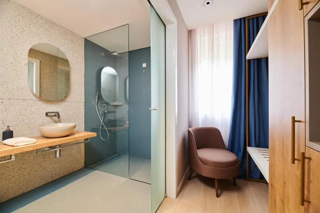 Photo - Ribarska Koliba Resort