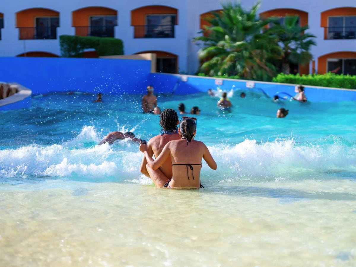 Photo - Naama Waves Hotel