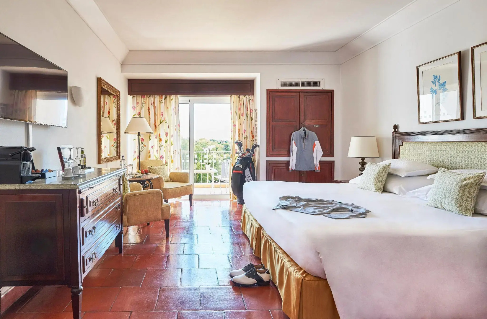 Photo - Dona Filipa Hotel
