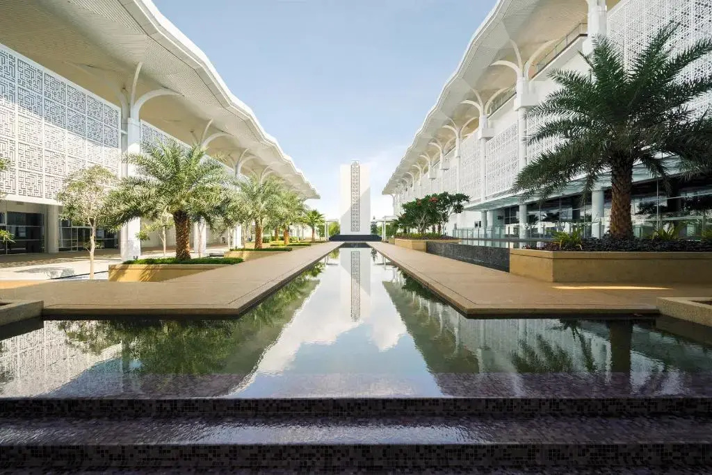 Photo - Mövenpick Hotel And Convention Centre Klia