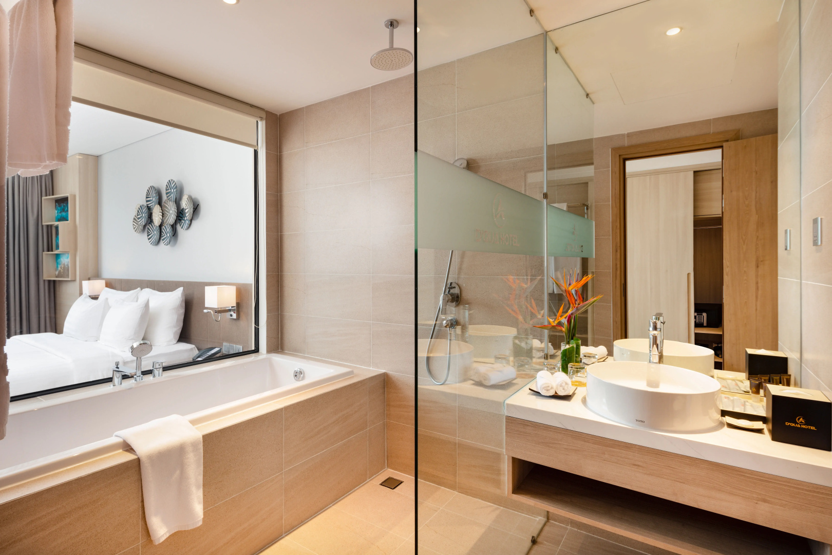 Photo - DQua Hotel