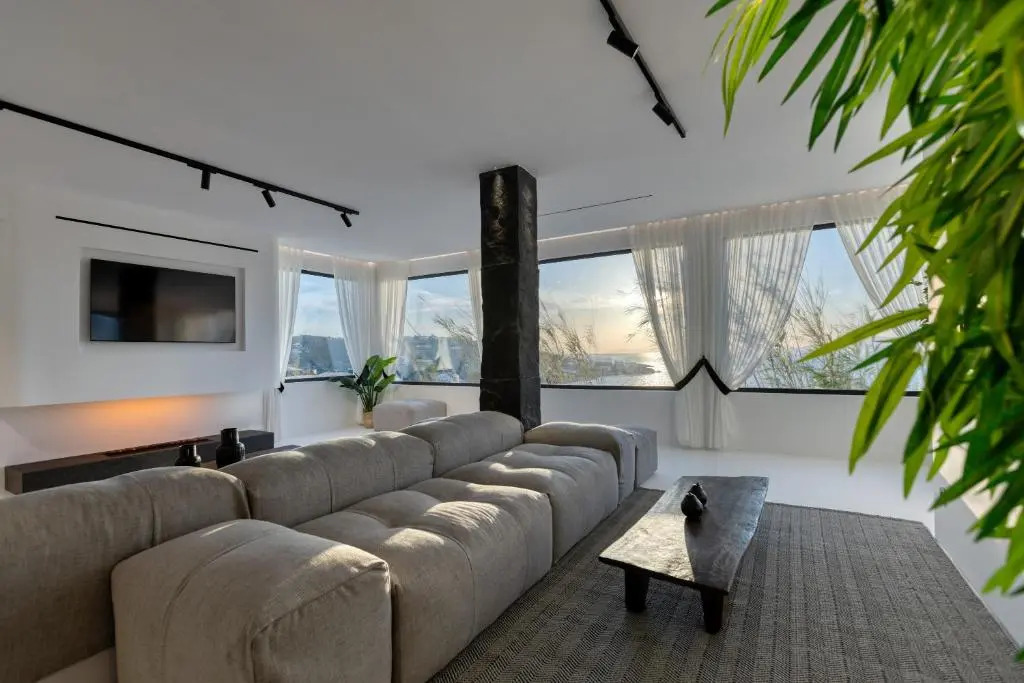 Foto - Mykonos Town Black Villa with Cave Heated Pool