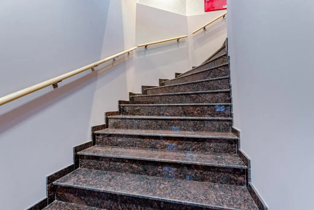 Photo - Monument1880