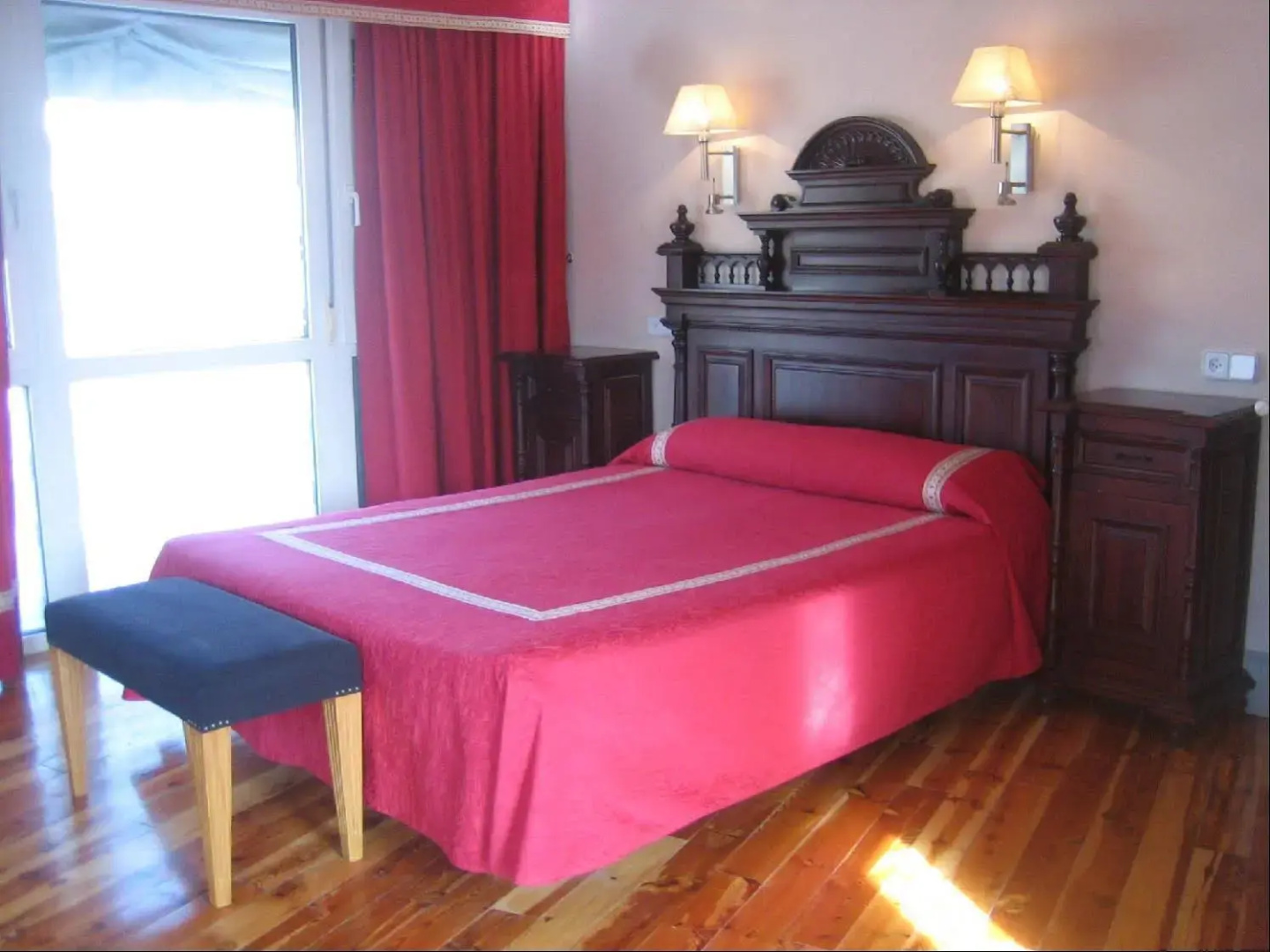 Foto - Hostal Canovas