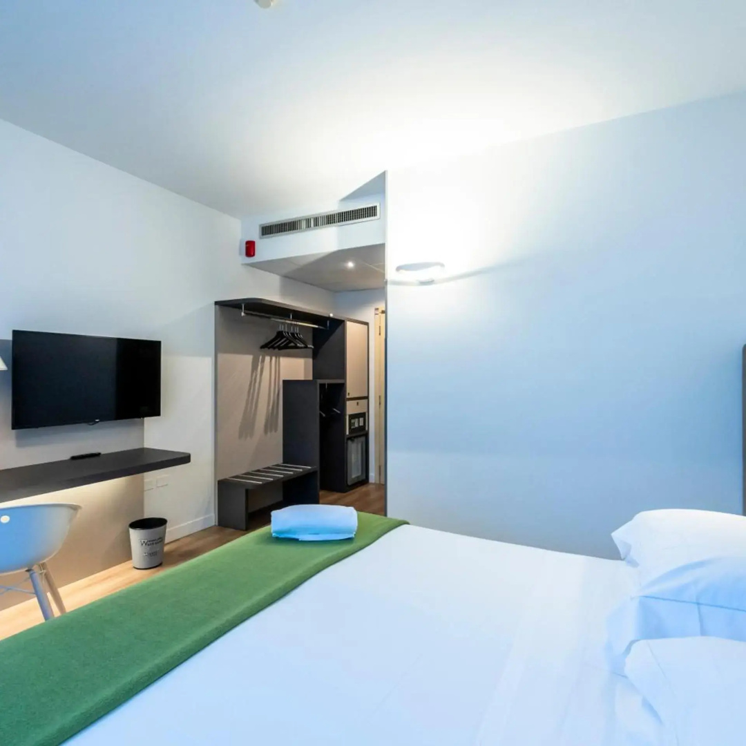 Photo - Airport Hotel