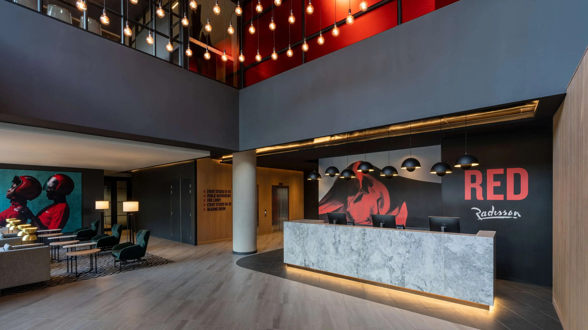 Photo - Radisson RED Hotel Johannesburg Rosebank
