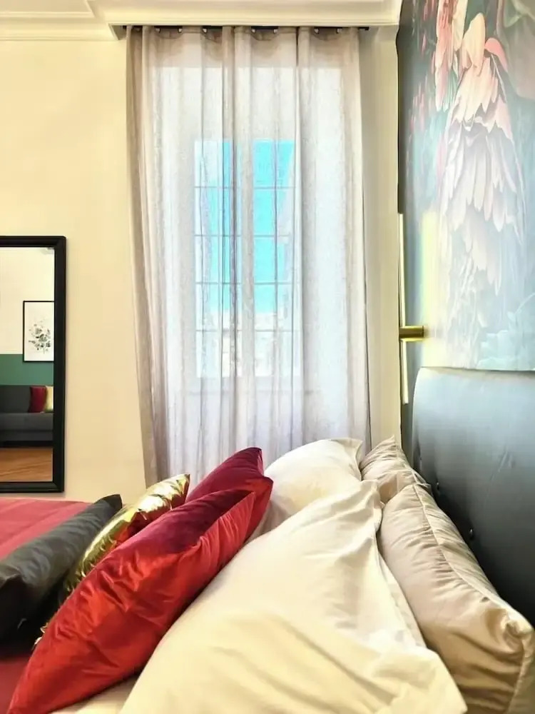 Photo - Vacanze Romane Suite 7 Languages