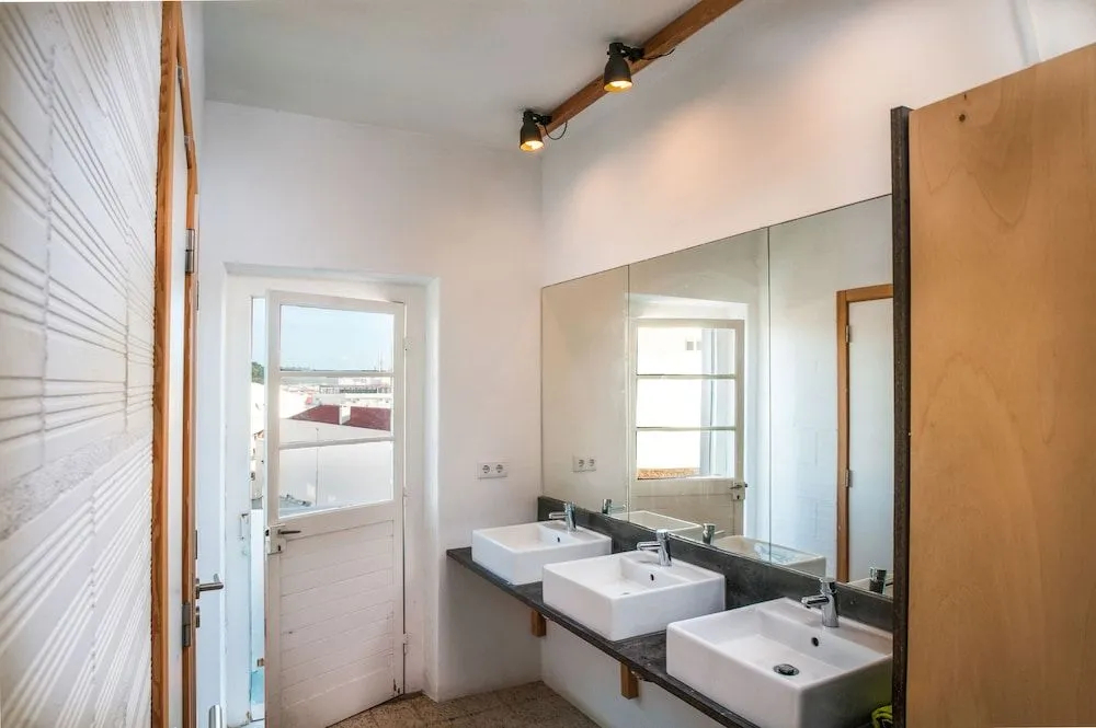 Foto - Nazaré Hostel - Rooms & Dorms