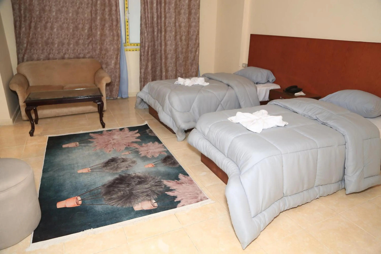 Photo - Verssailles Pyramids Hotel