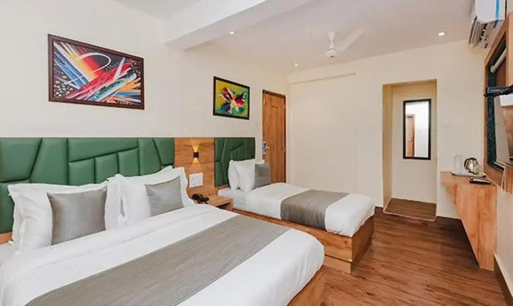 Photo - FabHotel Airport Palace - Nr Mumbai International Airport
