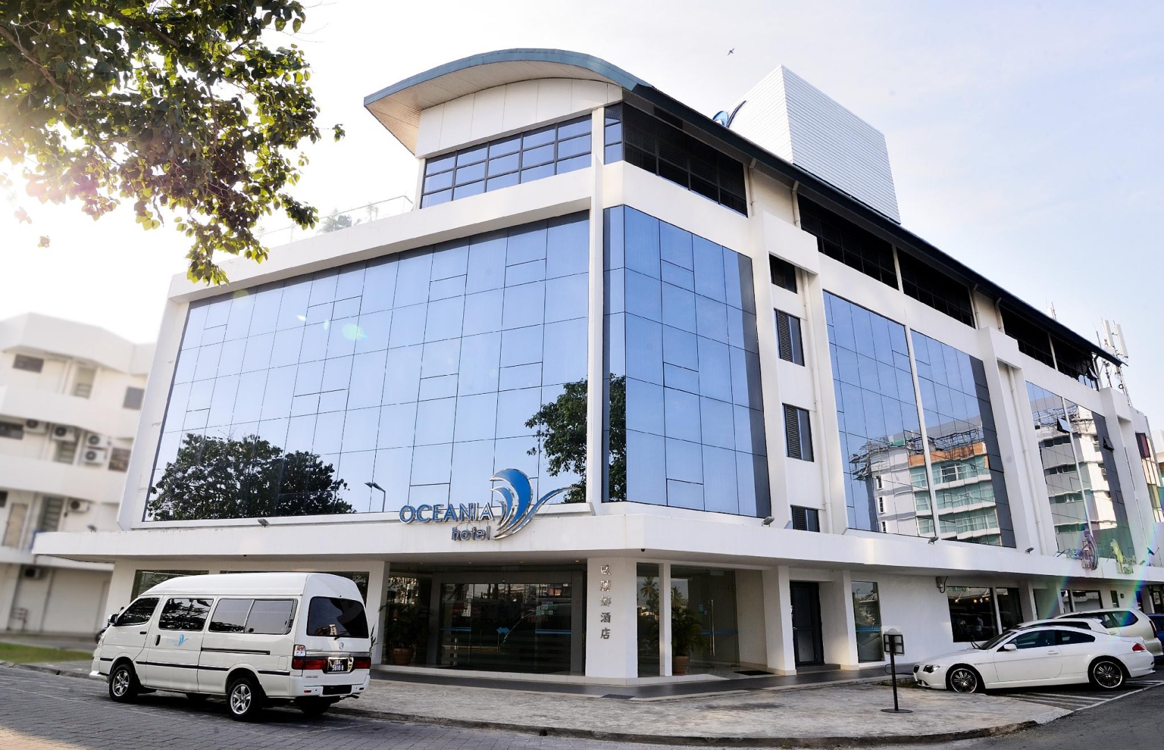Oceania Hotel