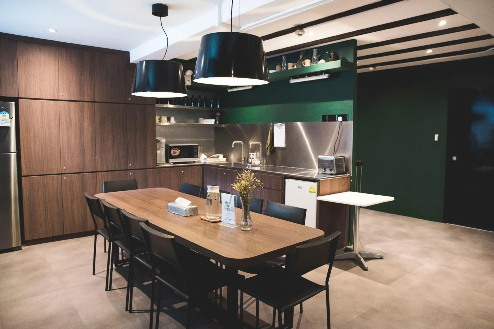 Foto - Wink at Mosque Street