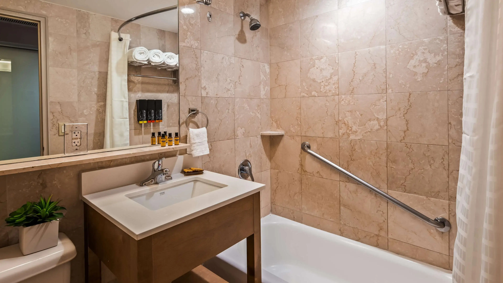 Foto - Best Western Plus Atlantic Beach Resort