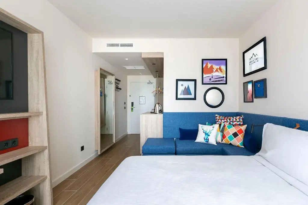 Photo - Hampton by Hilton Barcelona Fira Gran Via