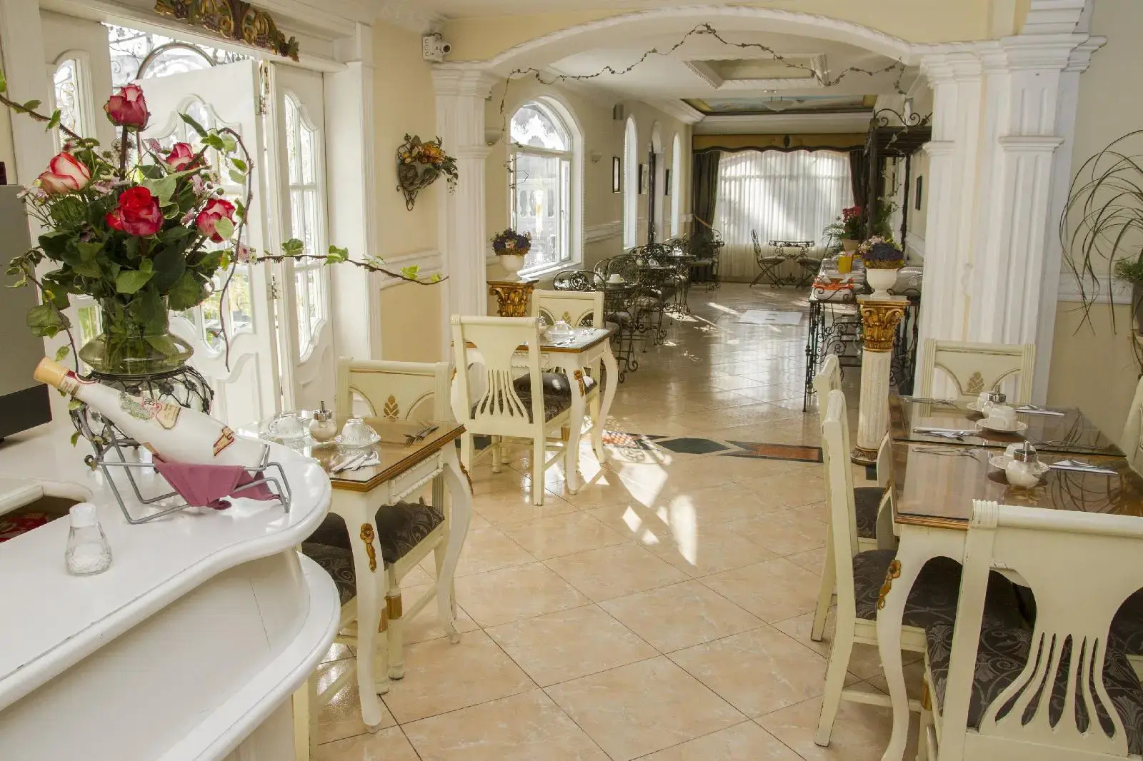 Photo - Eugenia Hotel