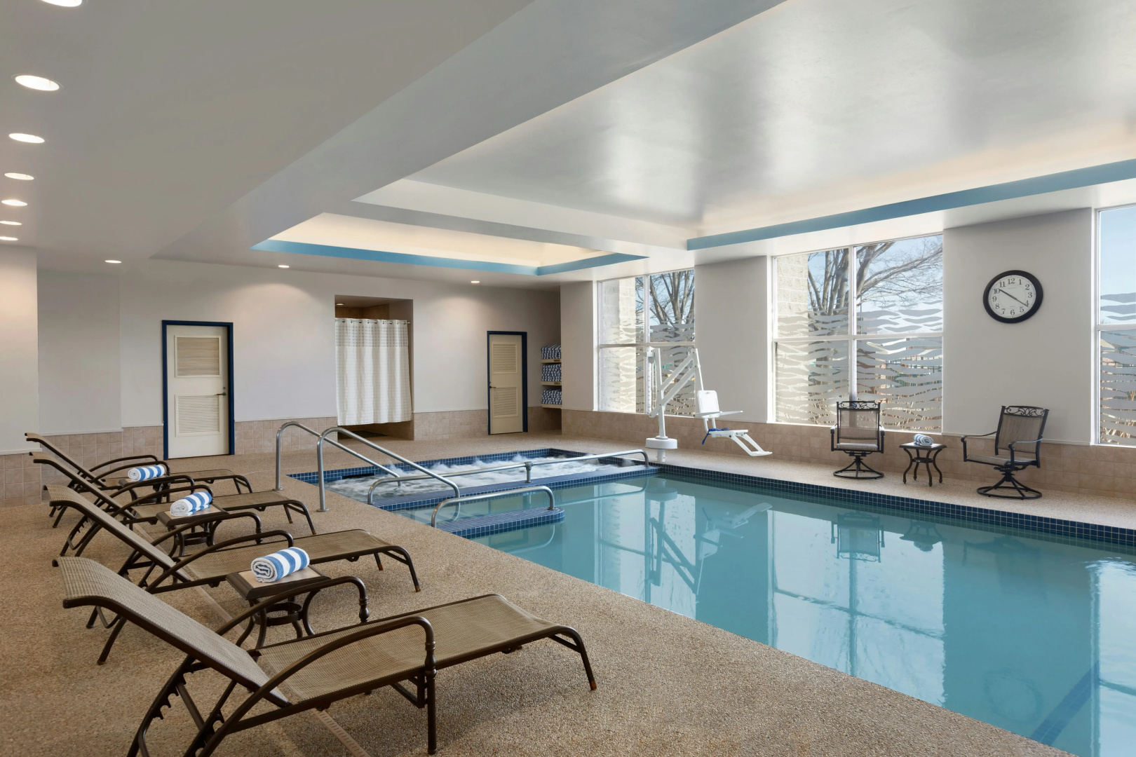 Photo - DoubleTree Suites by Hilton Hotel Boston - Cambridge