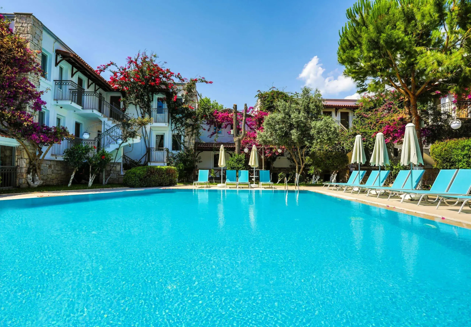 Photo - Moonshine Hotel & Suites