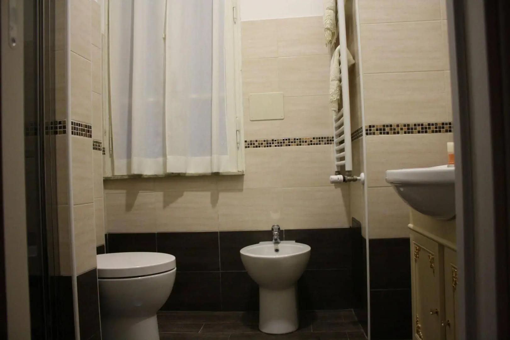 Photo - Pope's Suites